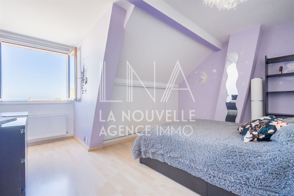 pavillon 6 Pièces en vente sur LES LILAS (93260)